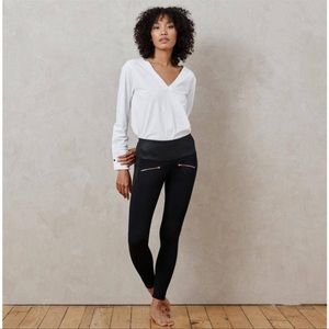 ADAY Throw & Roll Leggings Black Full Length Zippers Mid Rise Small